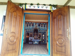 «Двері Божого Милосердя» відкрито у Духовно-відпустовому центрі отців салезіан у с. Новосілка